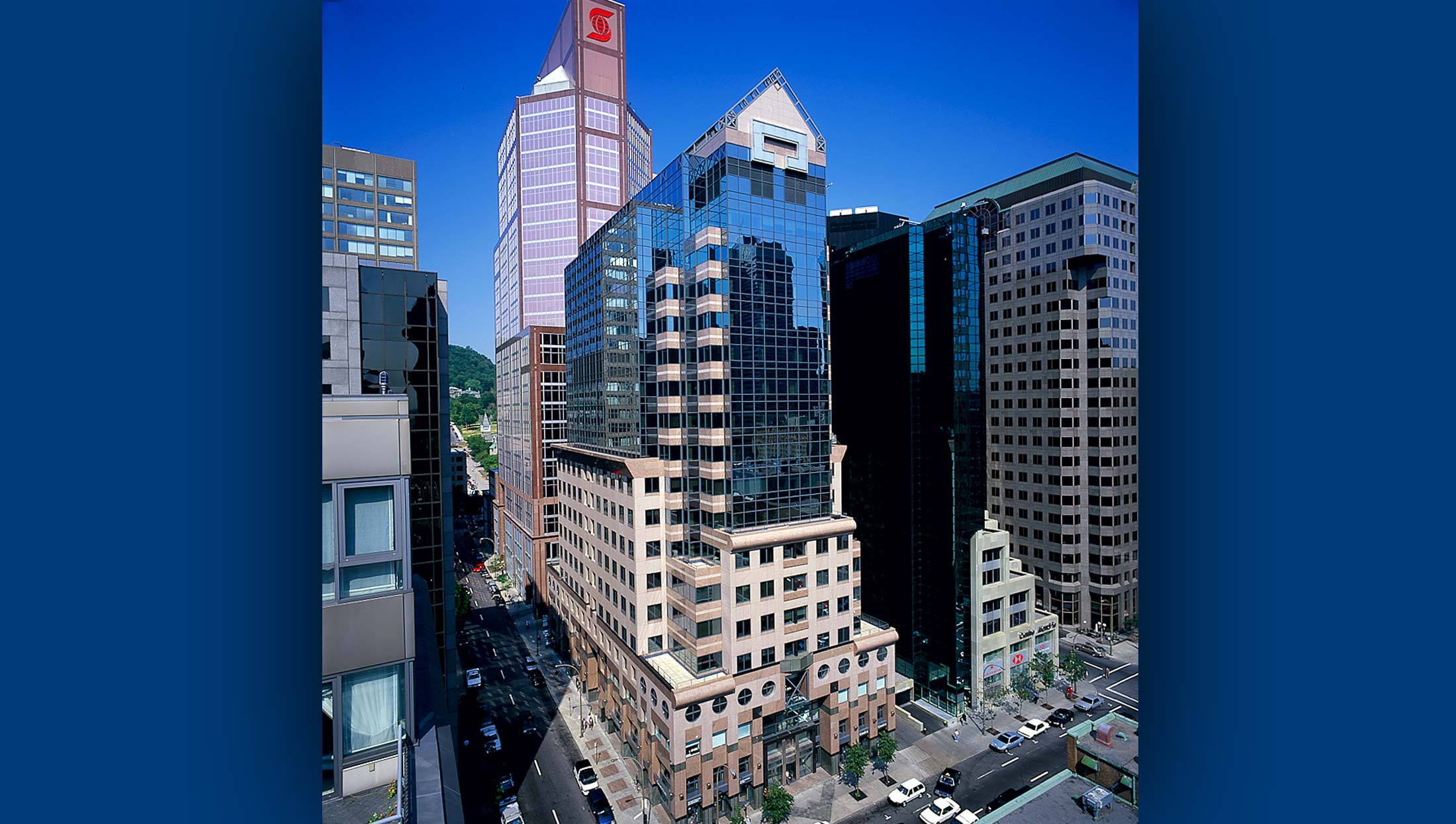 Place Canada Trust (Présentement La Maritime)