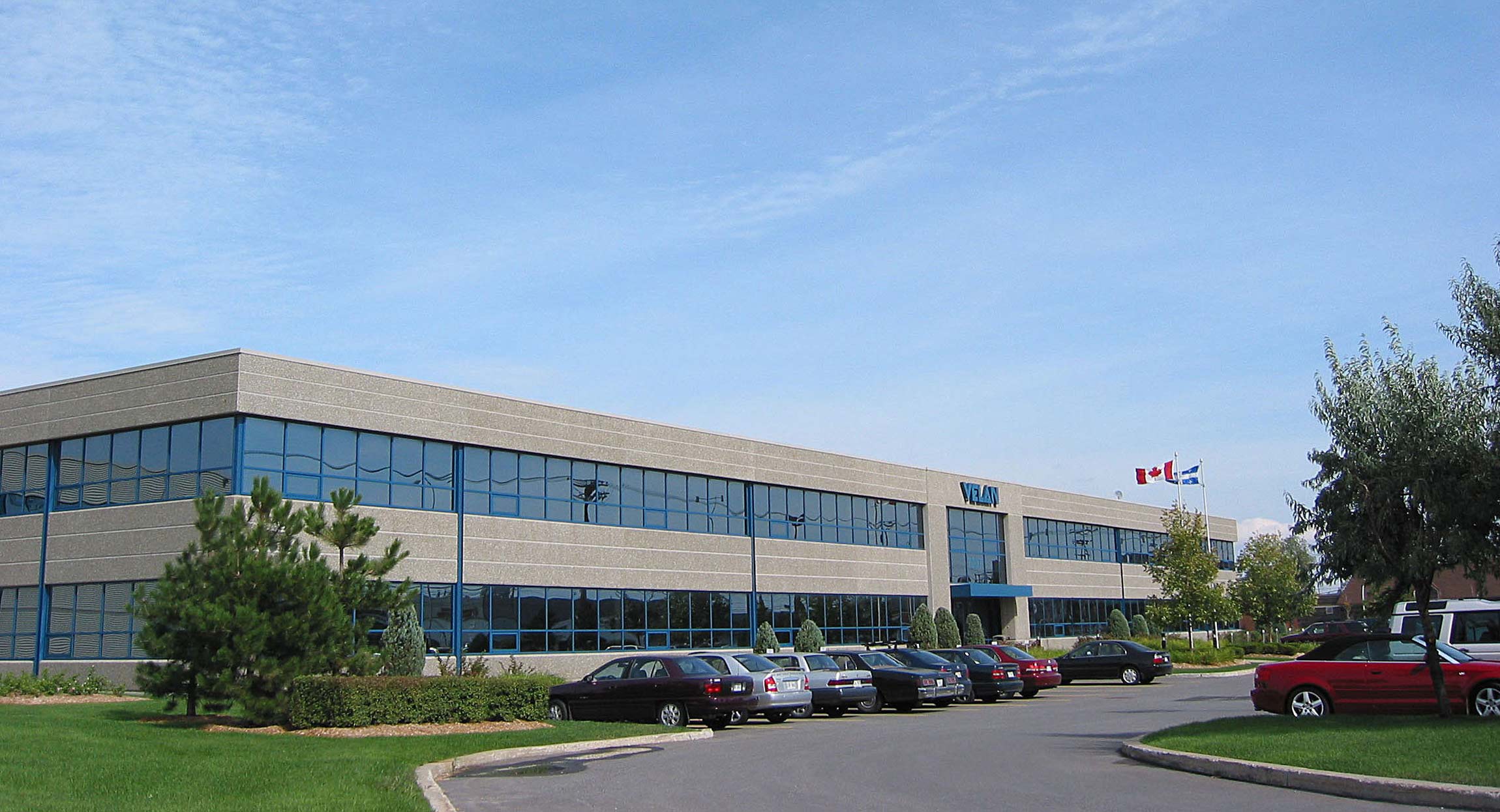 18101 Trans-Canada Highway North, Kirkland, Quebec